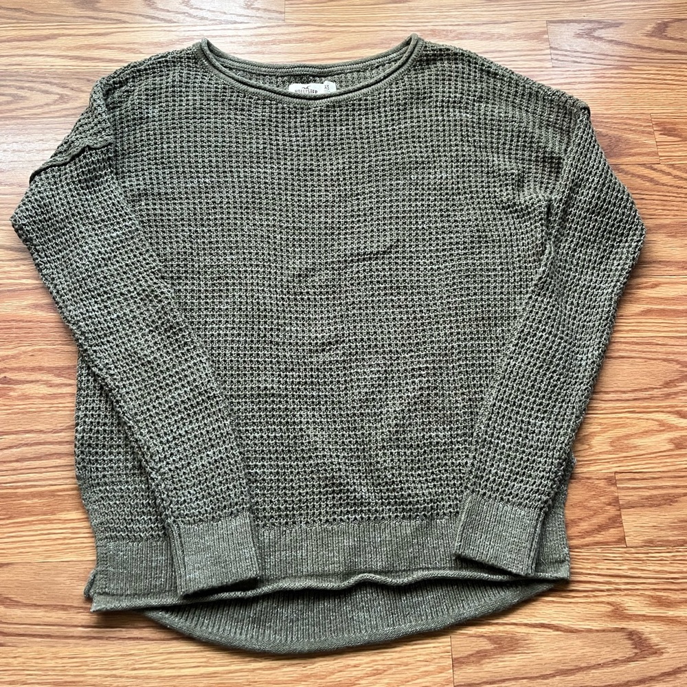 Hollister Textured Knit Sweater in Olive